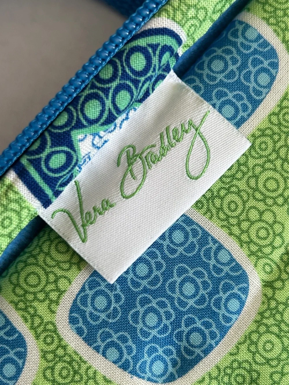 NWT Vera Bradley Mini Laptop Case in Doodle Daisy